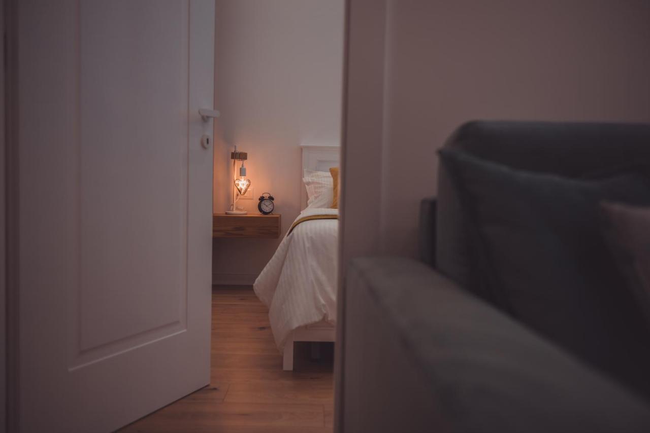 Tam Skanderbeg Square Serviced City Center Apartment No1 ティラナ エクステリア 写真