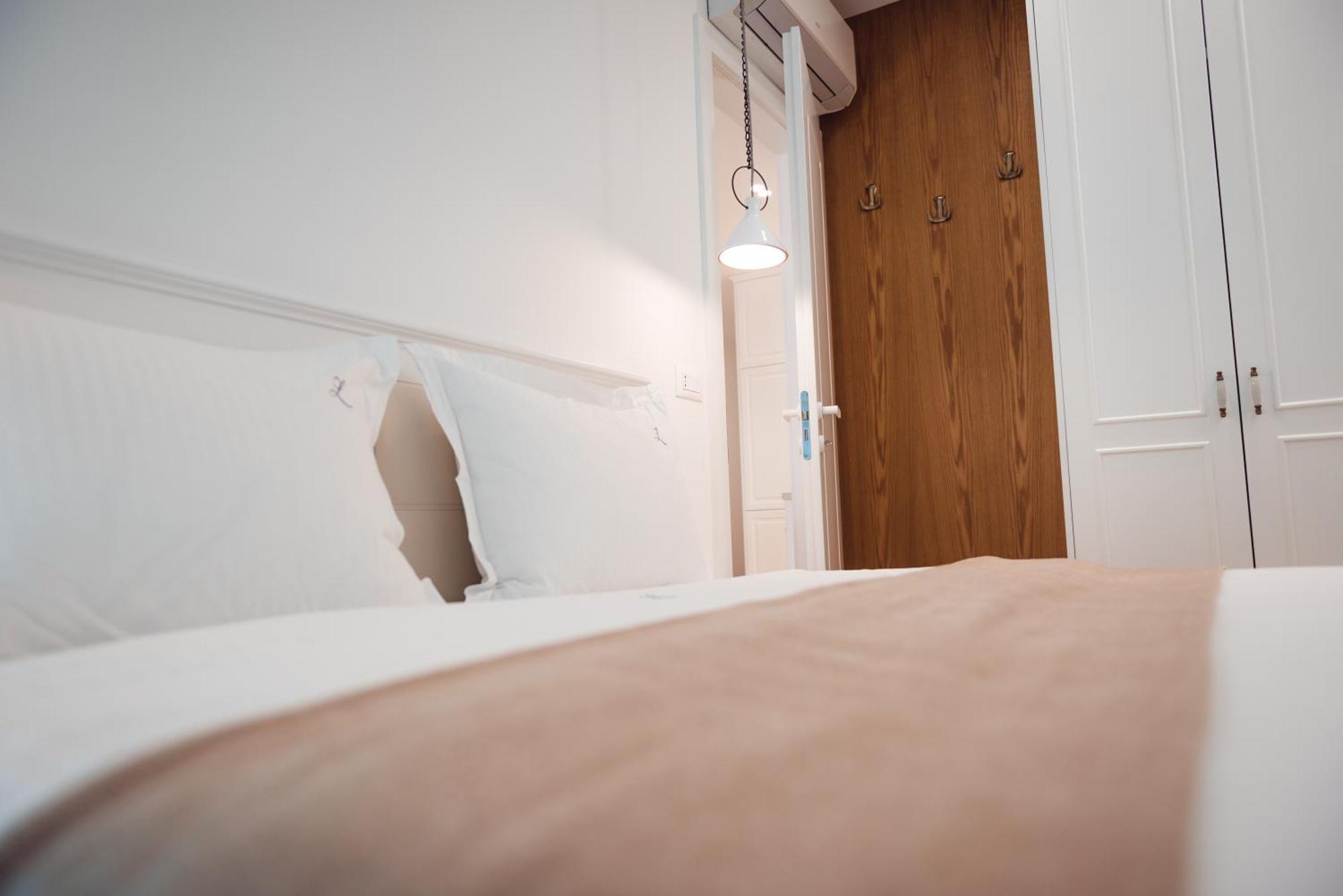 Tam Skanderbeg Square Serviced City Center Apartment No1 ティラナ エクステリア 写真