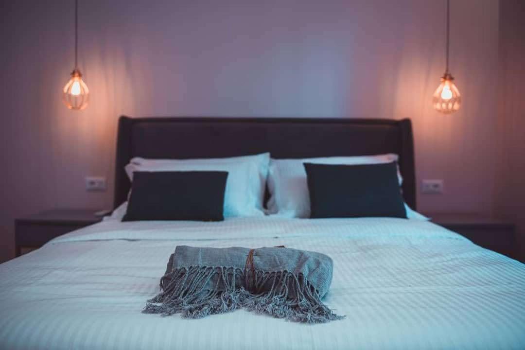 Tam Skanderbeg Square Serviced City Center Apartment No1 ティラナ エクステリア 写真